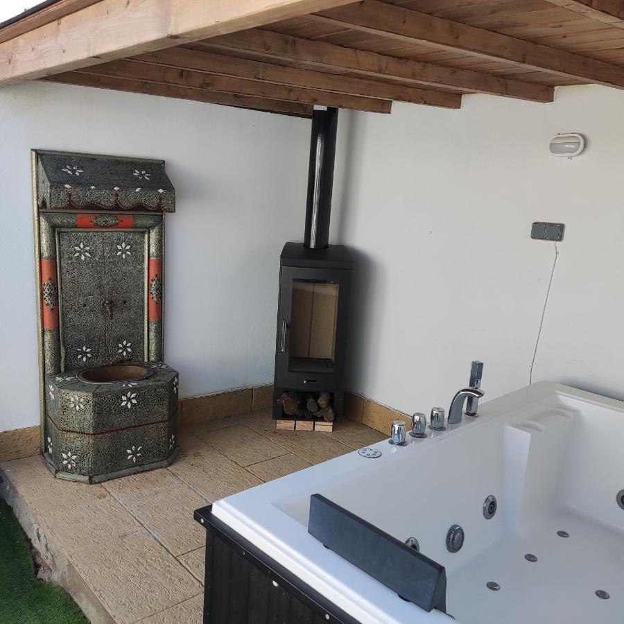 Villa Casa Blanca Luxury Spa Con Piscina Privada Y Jacuzzi Privado Chiclana de la Frontera Eksteriør bilde